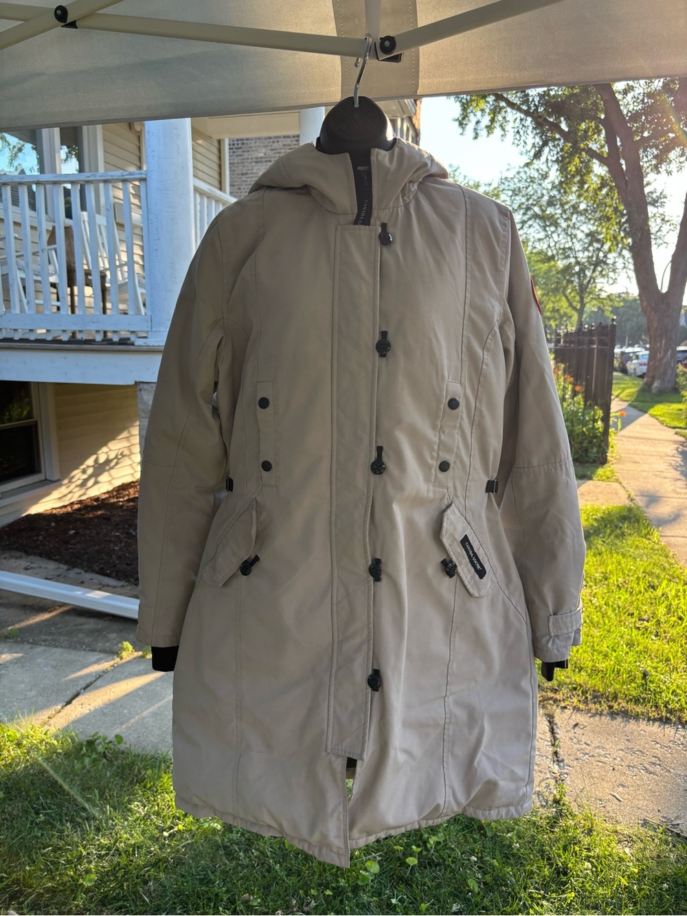 Canada Goose Women's Hooded Parka in Light Beige